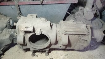 Auto veteráni součástky - 9