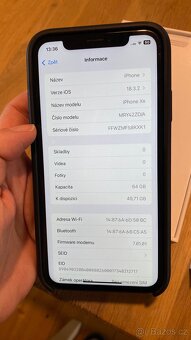 iPhone XR 64GB černý - 9