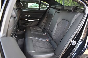 BMW 320i xDrive ///MSPORT TAŽNÉ DPH ČR 1.MAJITEL - 9