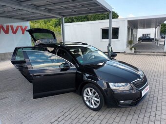 Škoda Octavia 2,0 TDI,ELEGANCE,SERVIS,TAŽNÉ - 9