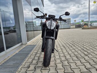 KTM 890 Duke R - 9