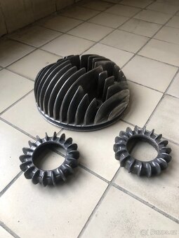 PRODÁM ORIGINÁL DÍLY MOTORU JAWA PÉRÁK 250 FJ / KOMUNISTA - 9
