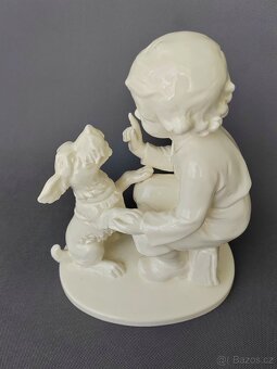 Starožitná soška "Chlapec se psem" Max Roesler (1900-1910) - 9