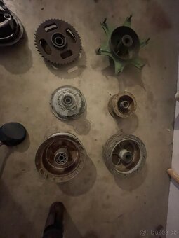 Mix dílů Jawa a Čz. Ceny dohodou - 9