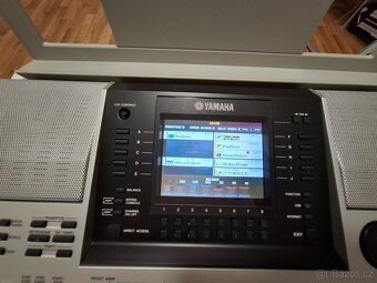 Yamaha psr s900 - 9