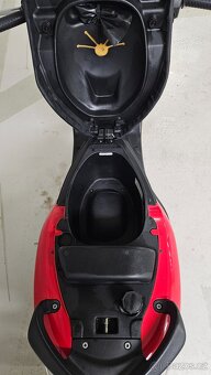 Piaggio/Derbi Boulevard 125 Four 4T. Najeto: 8.600 km - 9