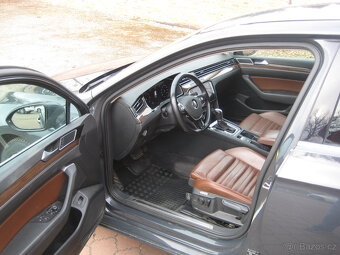 VOLKSWAGEN PASSAT VARIANT 2.0 TDi 110 KW DSG - 9