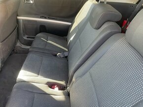 TOYOTA COROLLA VERSO 2.2 D-CAT 130 kw R.V. 2008 - 9