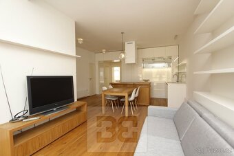 Krásný, designově řešený byt 3+kk s terasou u Stromovky - 9