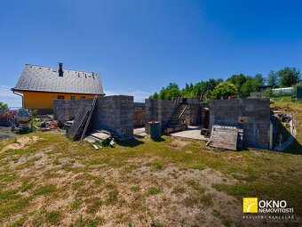 Pozemek se započatou stavbou - 9
