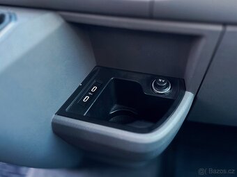 Volkswagen Transporter 6.1 Kombi KR 2.0 TDI 110kw top stav - 9