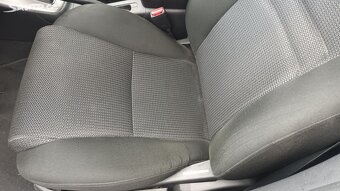 Toyota Avensis, 1.8VVTi top - 9