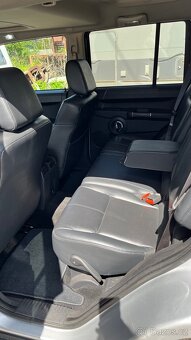 Jeep Commander USA verze - 9