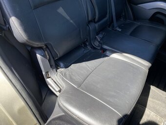 Mitsubishi Outlander 2.0 Di-D , 103 kW nafta, 2008 - 9