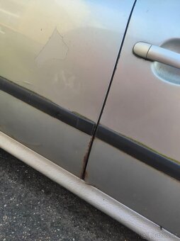 Škoda Octavia 1 1.6 55kW benzín 299xxx km - 9