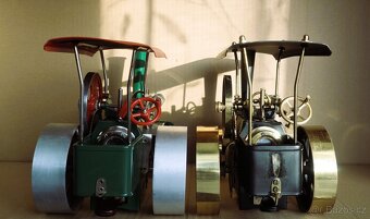 Starý parní válec a traktor WILESCO - 9