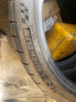 Michelin cup 2 295/30/20(101Y) - 9