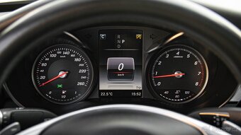 Mercedes-Benz Třídy C, C300 Kupé 2,0/180kW - 9