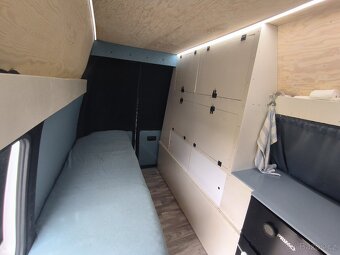Obytná dodávka VW T6 - 9