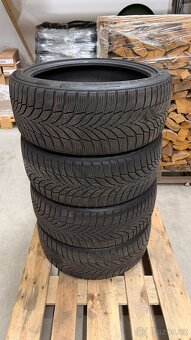 Zimní pneu 225/40 R18 - 9