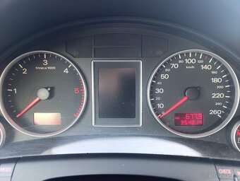Audi A4 2.0 TDI - 9