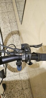 Celopružené kolo Kelly's Flown - 9