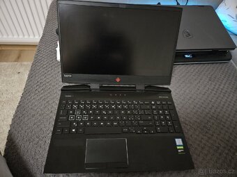 GTX 1660Ti / 32GB/ 144Hz / i5-9300H HP Omen.. 15dc15xxx - 9