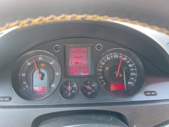 Volkswagen Passat B6 1.9 TDI - 9
