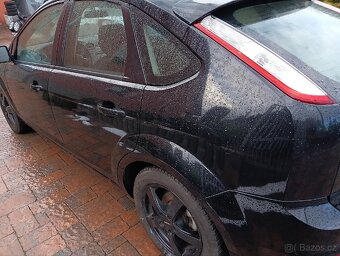 Ford focus 1.6 16v,r.2009,klima,alu,po stk - 9