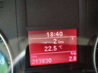 VW Golf 1,9 Tdi 77 kW combi - 9