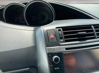 Toyota Verso 1.8i Life benzín 108kw - 9