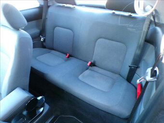 Volkswagen New Beetle 1,6 i KLIMATIZACE - 9