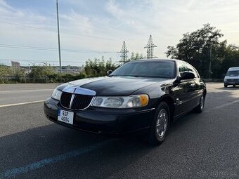 1998 Lincoln Town Car Signature Series - 9