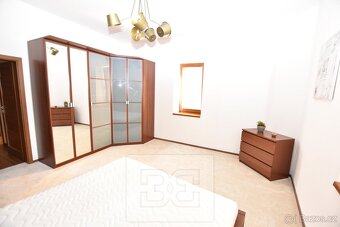 Pronájem zrekonstruovaného bytu 3+kk ve vynikající lokalitě - 9