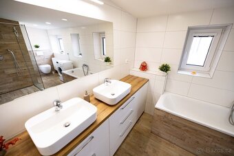 Prostorný byt 3,5+kk 125m2 s terasou v centru Brna - 9