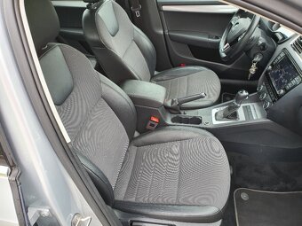 Škoda Octavia III ELEGANCE combi 2.0TDi DSG XENON - 9