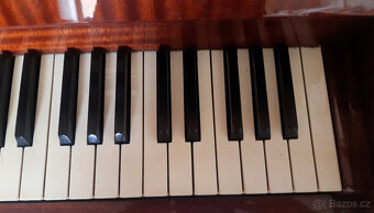 Piano - 9