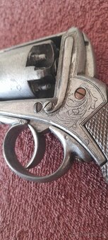 REPLIKA HISTORICKÉHO REVOLVERU - ADAMS PATENT (Výrobní číslo - 9