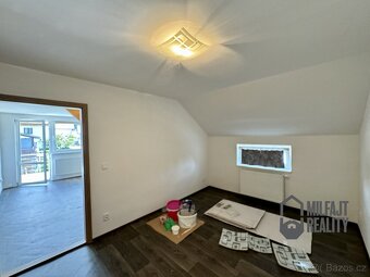 Pronájem bytu 2+1, 60 m2 , terasa, zahrada, parkování - Jabl - 9