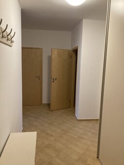 Pronájem 2+kk, terasa, gar. stání,60m2 Pardubice-Trnová - 9