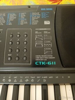 KLávesy s dynamickou klávesnicí  Casio CTK-611 - 9