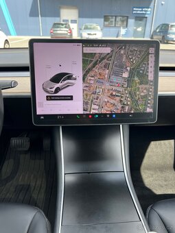 Tesla Model 3 USA - 9