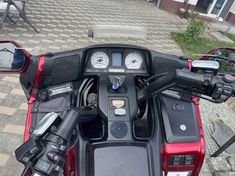 Prodám Hondu Goldwing - 9