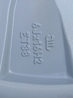 Nové zimní orig alu Škoda Scala 205/55/16 - 9