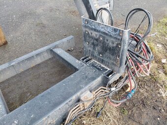 Hydraulické čelo rv2017 1500 kg - 9