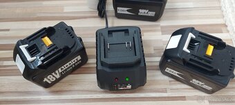Nabíječka Akumulátorů 18-21V pro baterie Makita 18V, nové. - 9