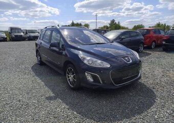 Peugeot 308 1.6 E-HDI, Navi, Klima nafta manuál 84 kw - 9