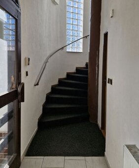 Pronájem kancelářských prostor s balkonem, 85m2, Olomouc - 9