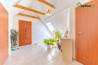 Nově zrekonstruované meditační centrum v lázeňské oblasti - 9
