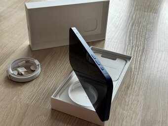 Apple iPhone 12 64Gb Blue / Modrý - 9